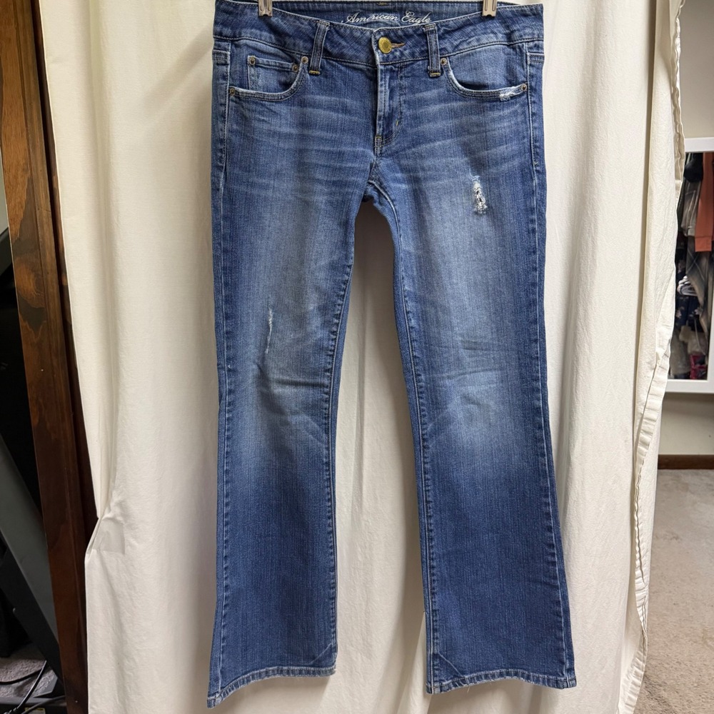 American Eagle Y2K Favorite Boyfriend Jeans Blue Distressed Low Rise 6 Short